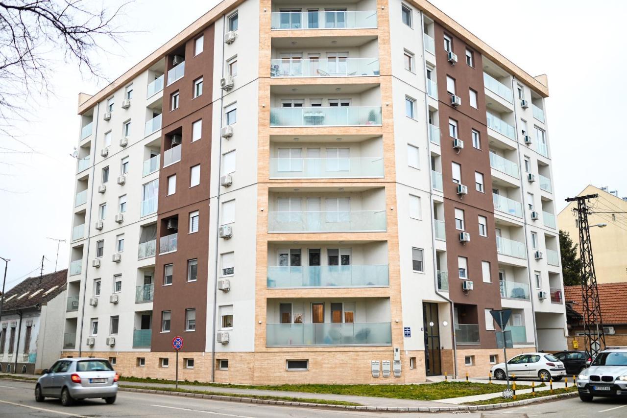סובוטיקה Lena Apartman מראה חיצוני תמונה